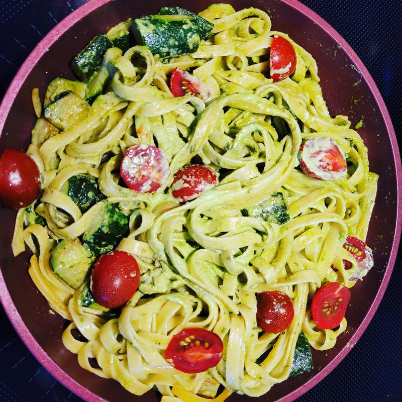 Liguini cook in the paderno