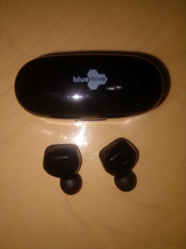 Bluehive BluePods True Wireless Earbuds, with Charging Case for Running Gym  Workout