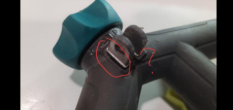 Why is it leaking from here?!?!