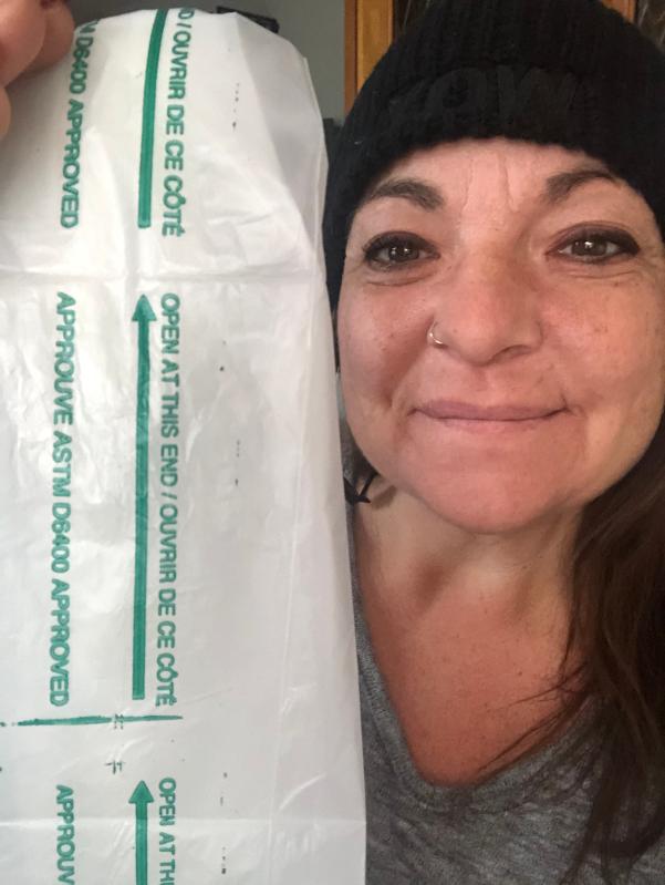 See that confidence! I CAN find the opening of this compost bag!!