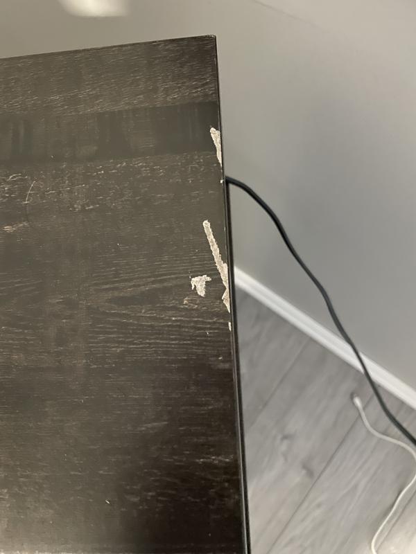 Showing gouges on top