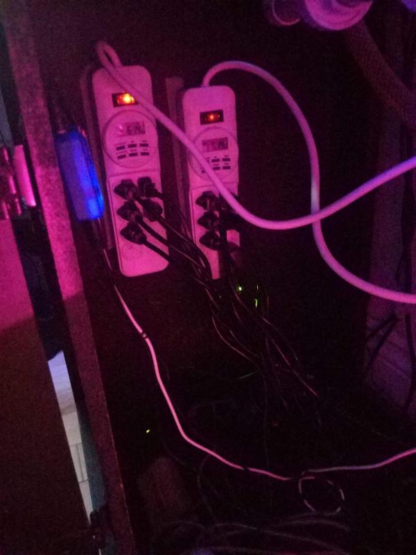 NOMA 8Outlet Power Bar with 7Day Programmable Digital Timer, White Canadian Tire