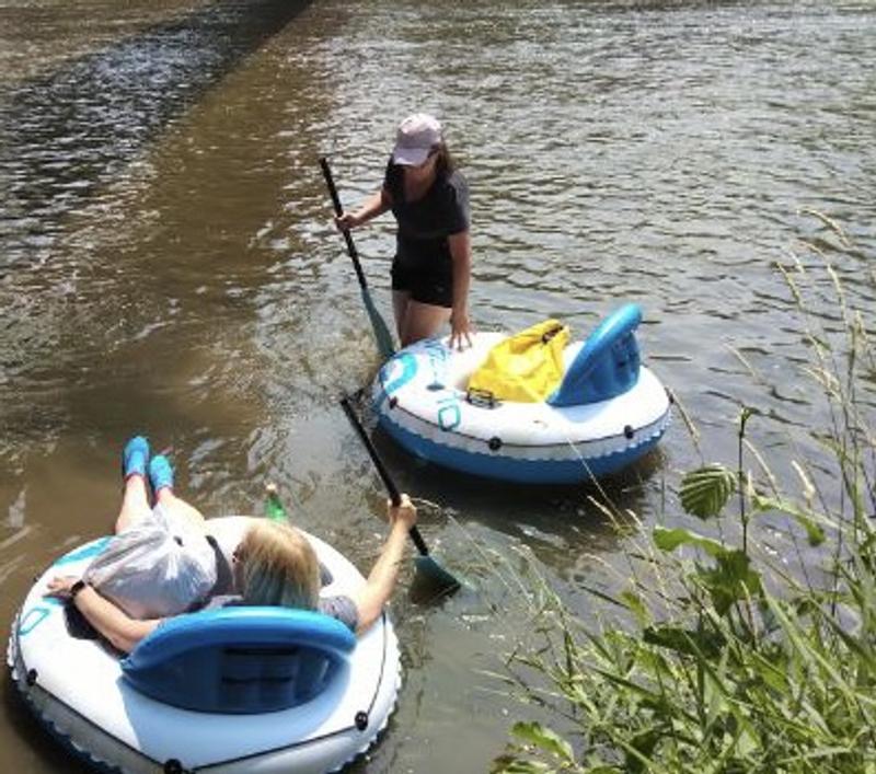 Outbound Inflatable Floating River/Lake Connectable 1-Person Tube/Ring,  White/Blue, 51-in