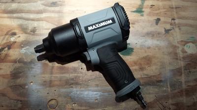 MAXIMUM 1/2-in Pneumatic Air Impact Wrench with Built-In Regulator