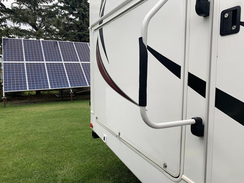 You can see a clear line of where the product was used.