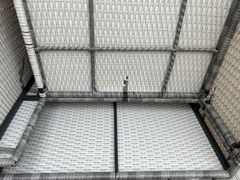 Damaged side vs normal side :(