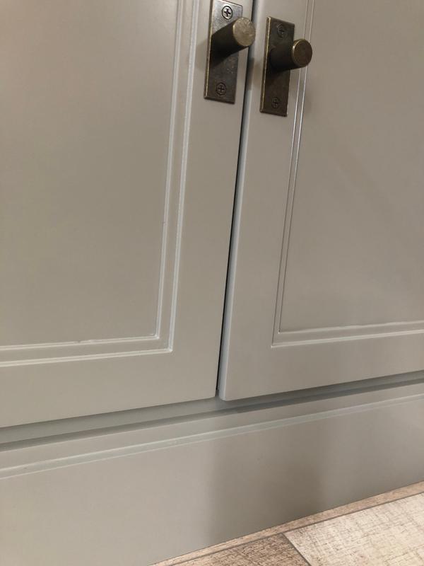 Right door is warped and doesn’t close properly