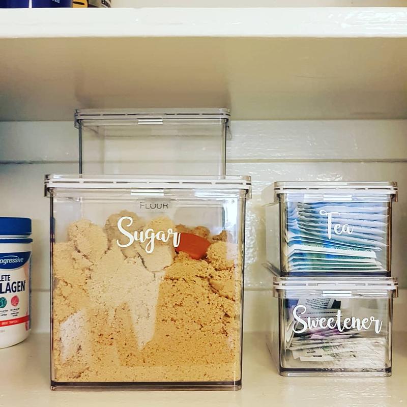 Keeps cabinets neat and tidy