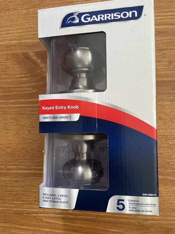 poignée qui barre avec deux clés