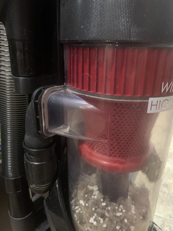 Canister port seals do not align/seal, even while running.