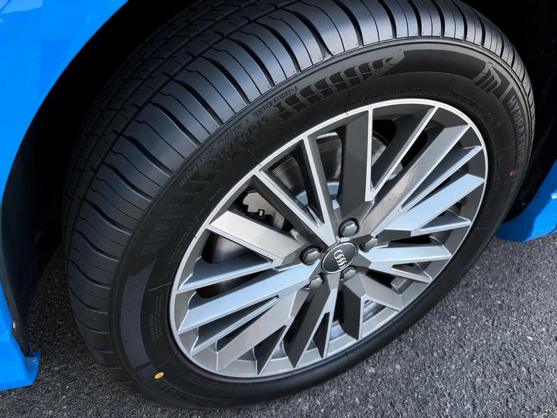 Motomaster tire