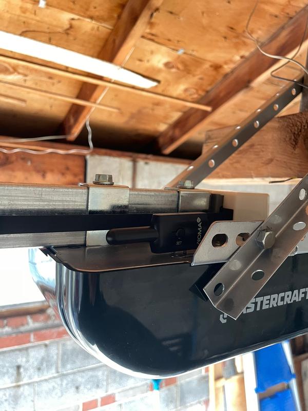 Mastercraft garage door opener with smart noma iq