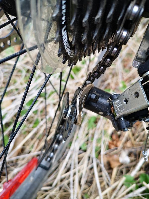 Bent rear derailleur