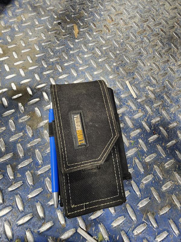 I put a pack of gum in the booklet compartment since I dont need it, but I do need marker and pen