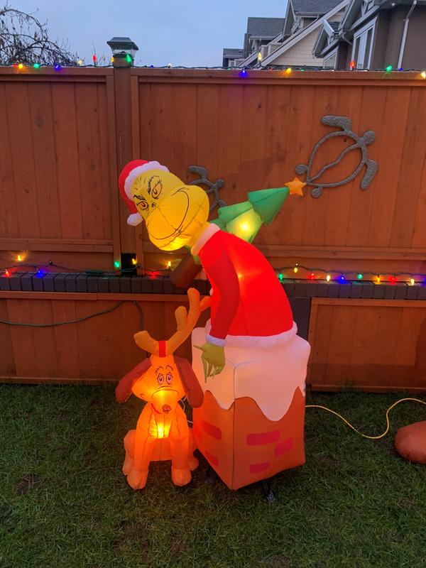 Grinch & Max Inflatable