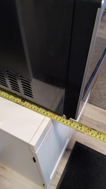 Getting a jigsaw to cut a rounded rectangle in the back so to fit the microwave perfectly