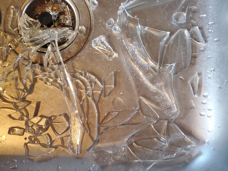 Exploded anchor hocking oven dish