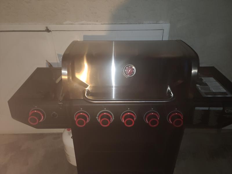 MASTER Chef Prime 5-Burner Propane Gas BBQ Grill with an Extra Side Burner