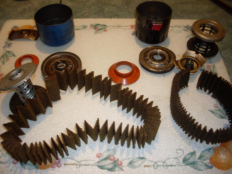 Hyundai filter on the left, Motomaster OE+ on the right.