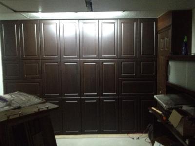 ici les led avec le chargeur en bas de limage avec une des batterie nautilus