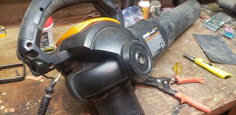 Worx leaf blower power connevtion