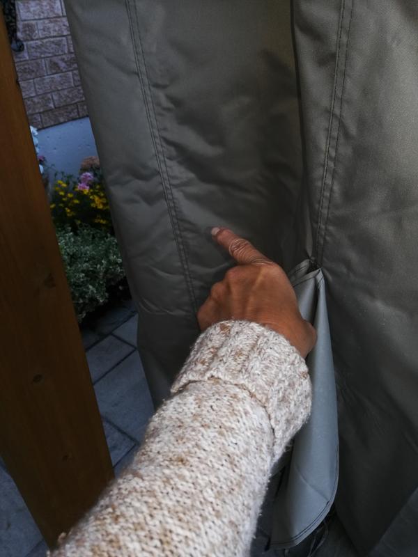 The seam I'm pointing to is where the velcro straps should be positioned.ed