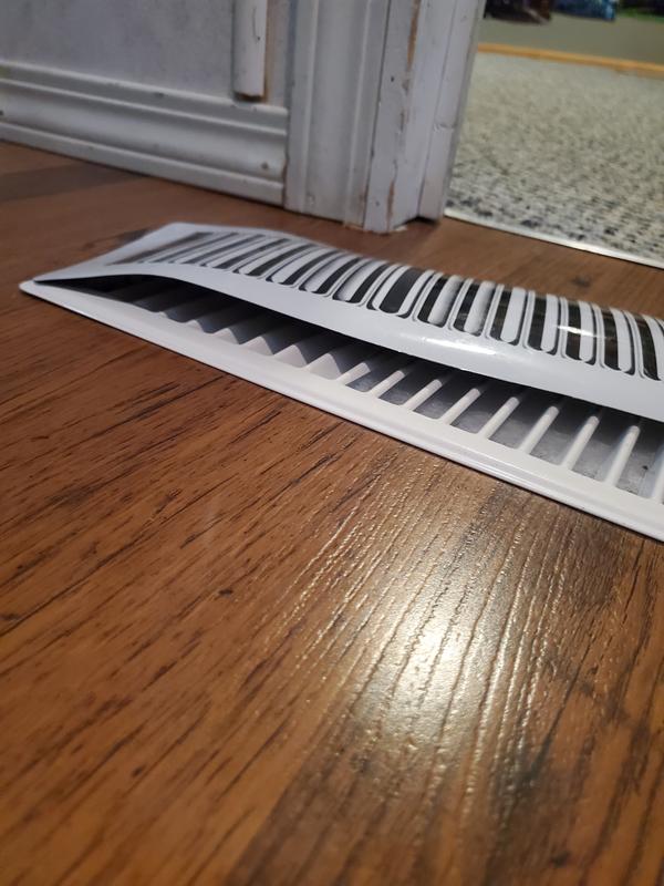 Even with vent closed, the little air that escapes is enough to break the magnetic hold and lift and displace the cover