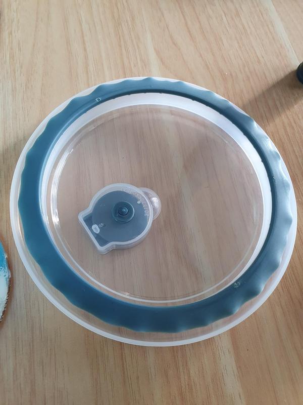 Warped lid