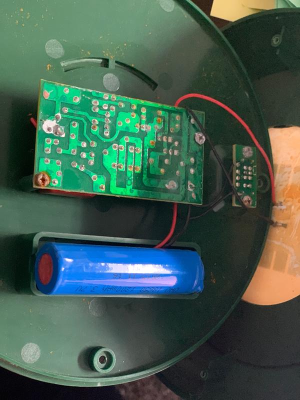 battery NOT meant to be replaced