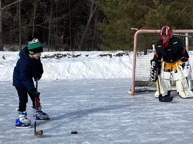 Pond hockey life