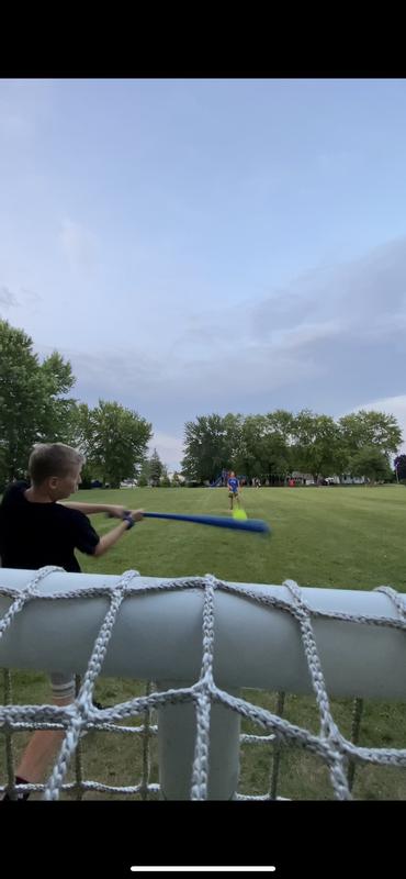 Mid swing (absolute homerun dinger)