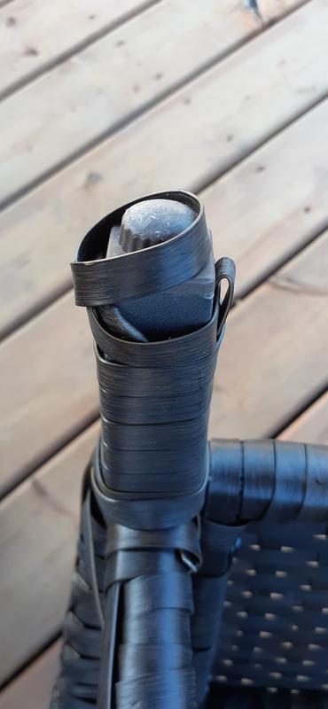 Faulty wicker wrapping