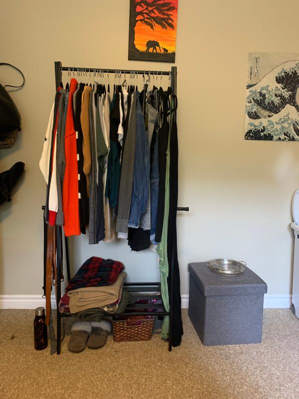 Lots of clothes and seems to be handling it fine