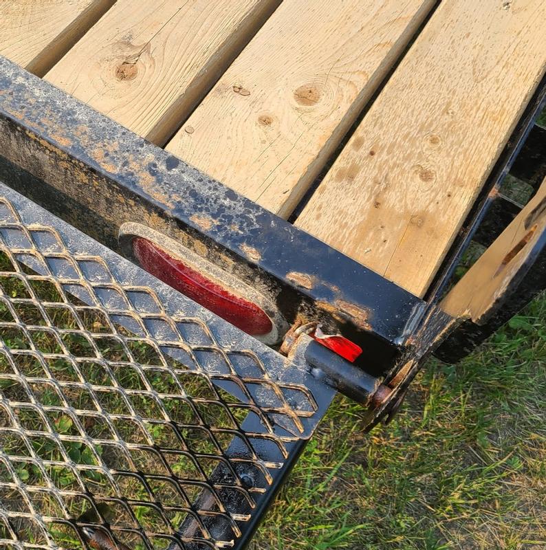 At Connecting Pin & Back metal