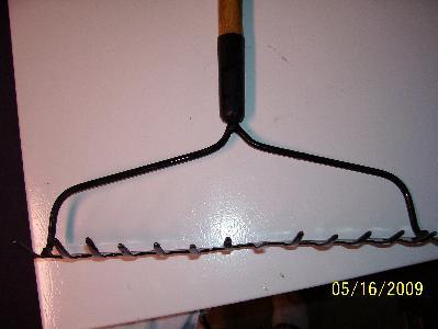 Bent rake bow