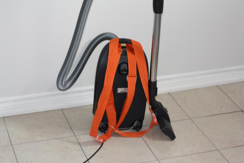 I got the 2 straps form the dollar store.  Backpack mode ftw!