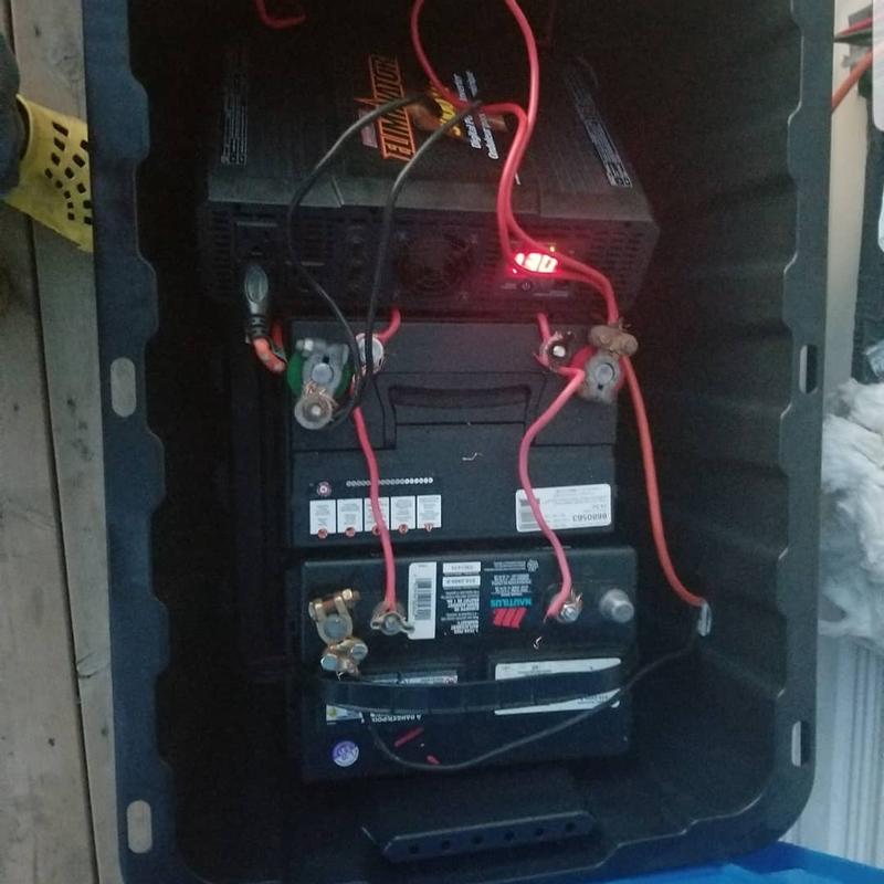 More battery in 2nd compartment and motomSter power inverter 3000 watt