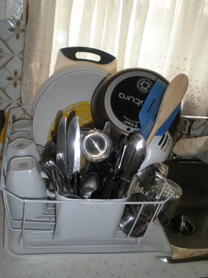 Easily holds a place setting for 4