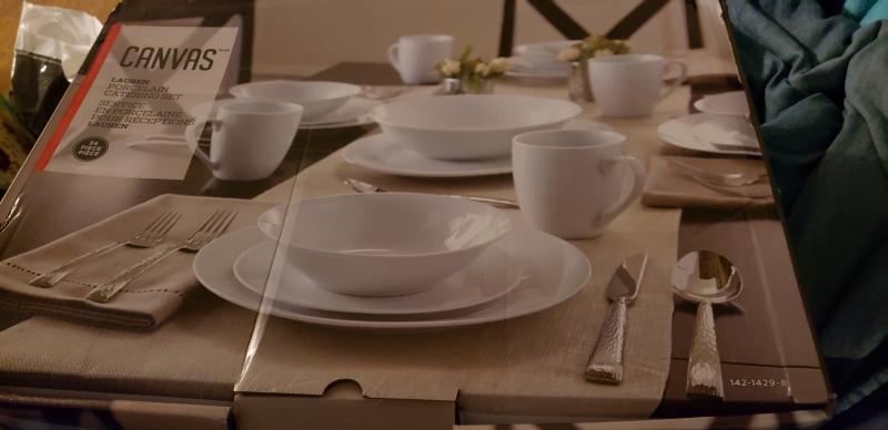 CANVAS Lauren 34pc Porcelain Dinnerware Set, Serves 8, White