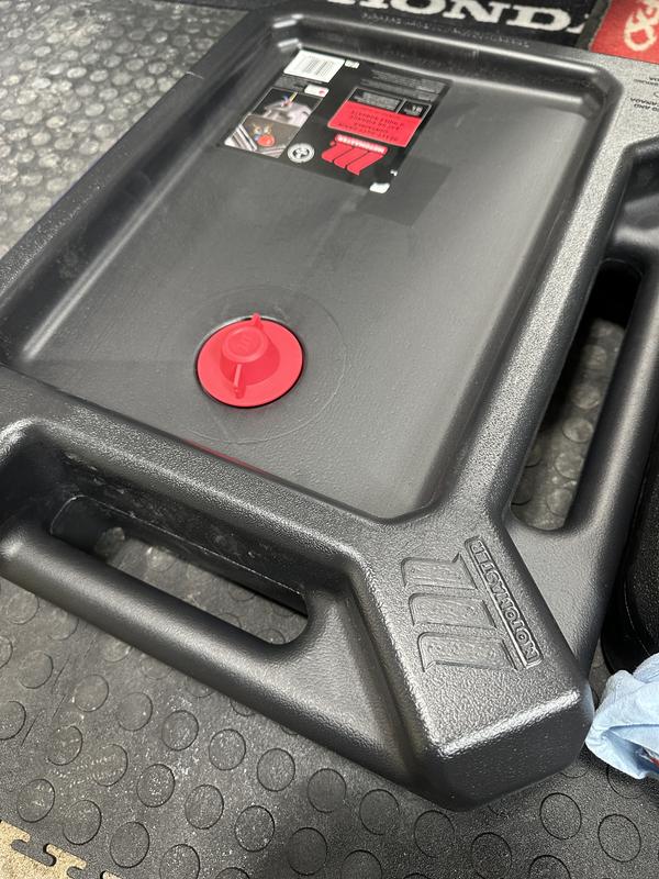 Large handles are perfect for transport and draining