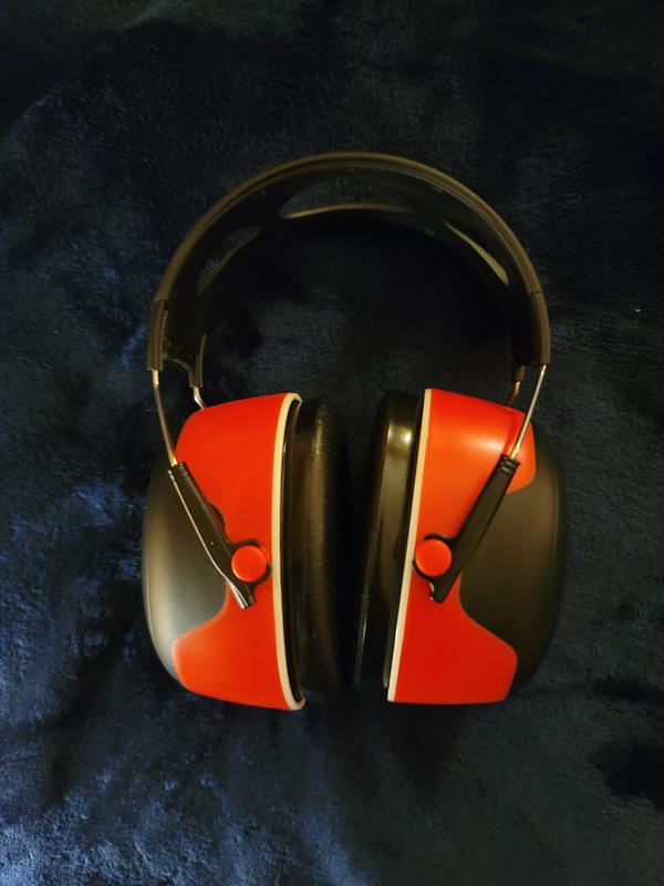 3M™ Pro-Grade NRR 30dB Earmuffs, Red/Black
