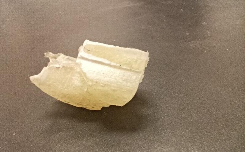 Smooth surface with no adherence to plastic