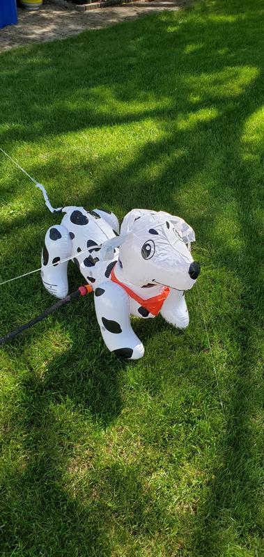 Two straight water streams