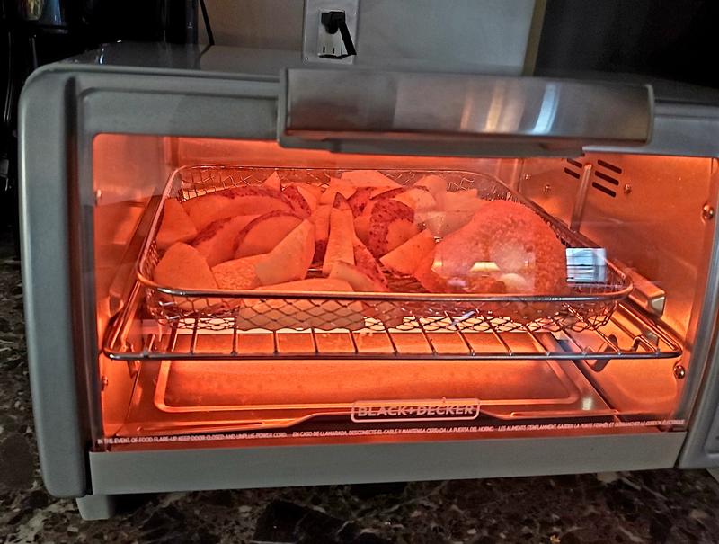 Actual potato fries cooking, so yummy!