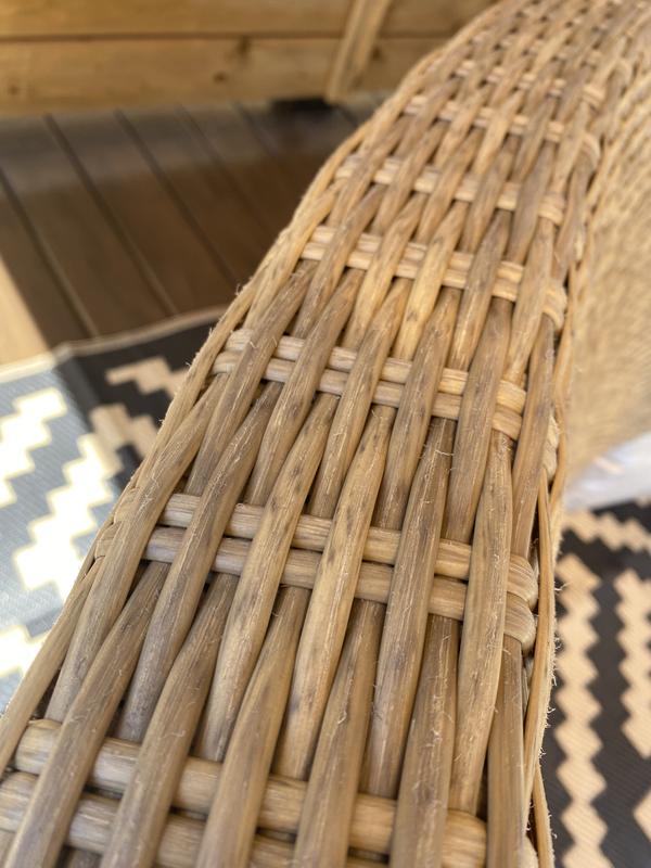 Zoom in to see frayed material. Very noticeable in person