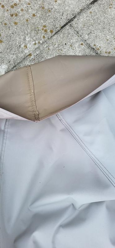 Poor Quality fabric, 4 months old