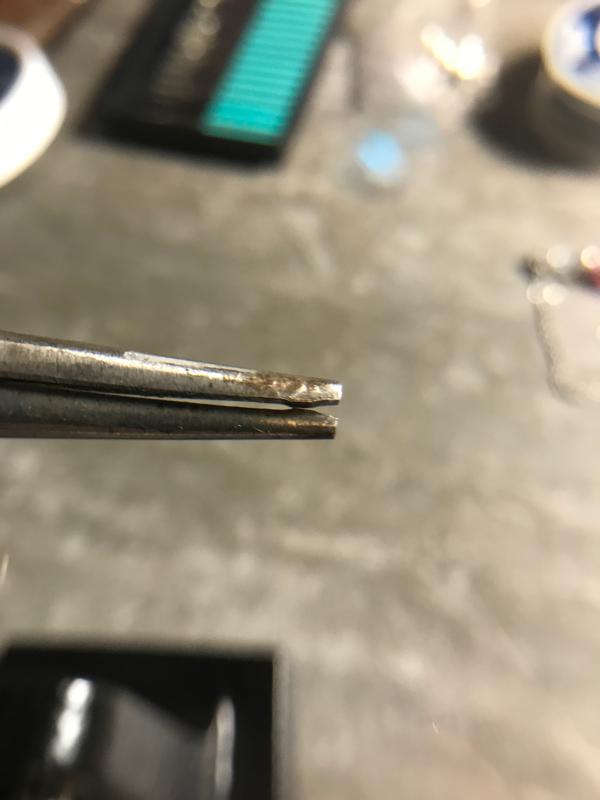 Tips don’t make contact due to a wad of metal past the point.