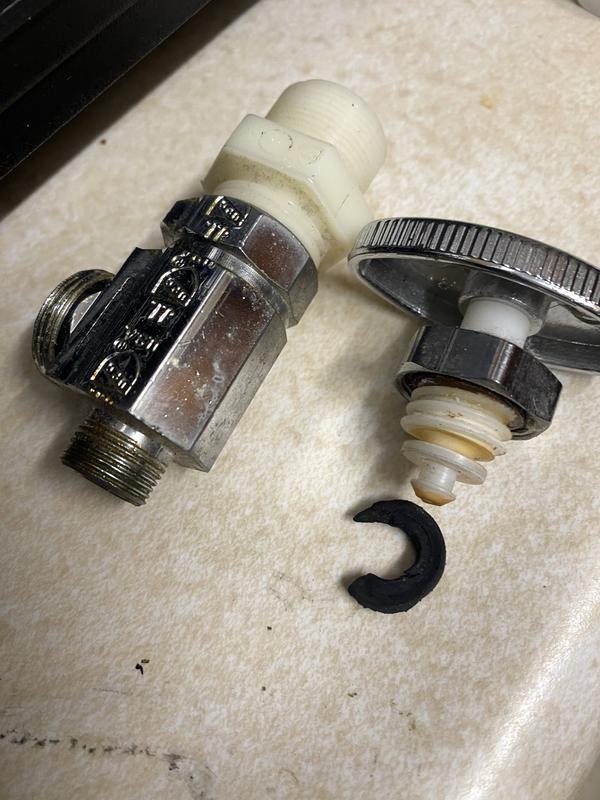 Eroded, useless washer, irreplaceable