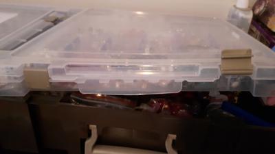 Snaps control both the top and bottom closure