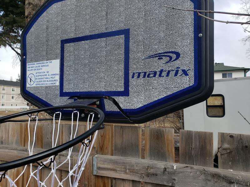 Note the large warning PRINTED on the backboard